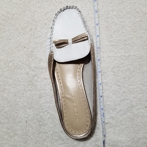 Adrienne Vittadini Leather white and gold mules - Picture 7 of 7